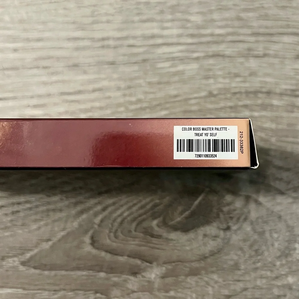 ILMAKIAGE Color Boss Master Palette - Treat Yo’ Self 1001 - Picture 6 of 10